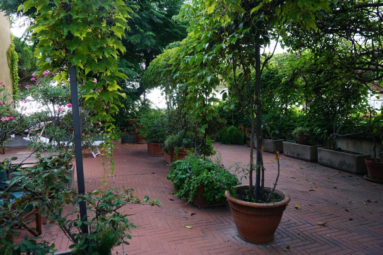 Hotel Beau Rivage Alassio Exterior foto